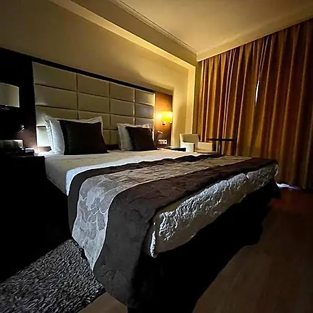 Europa Hotel 4*