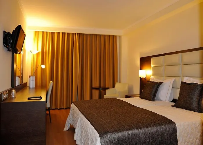 欧罗巴酒店 4* 卡斯托里亚